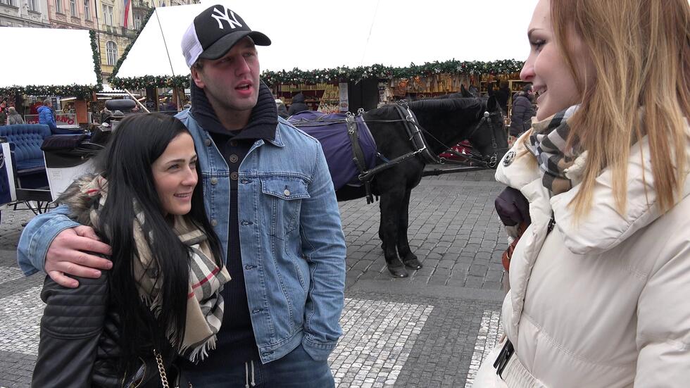 Přehraj Prsatá 18 šoustá do zadku